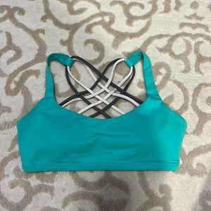 Lululemon sports bra